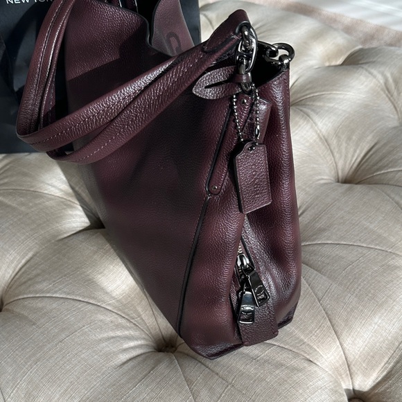 Coach Burgundy Leather Bag - Picture 3 of 17